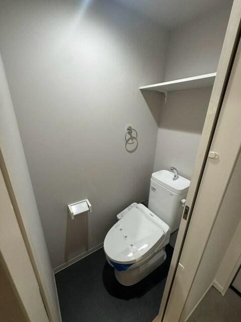 トイレ　同マンションの別部屋です