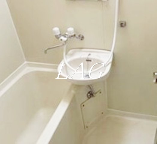 洗面設備　洗面台です。