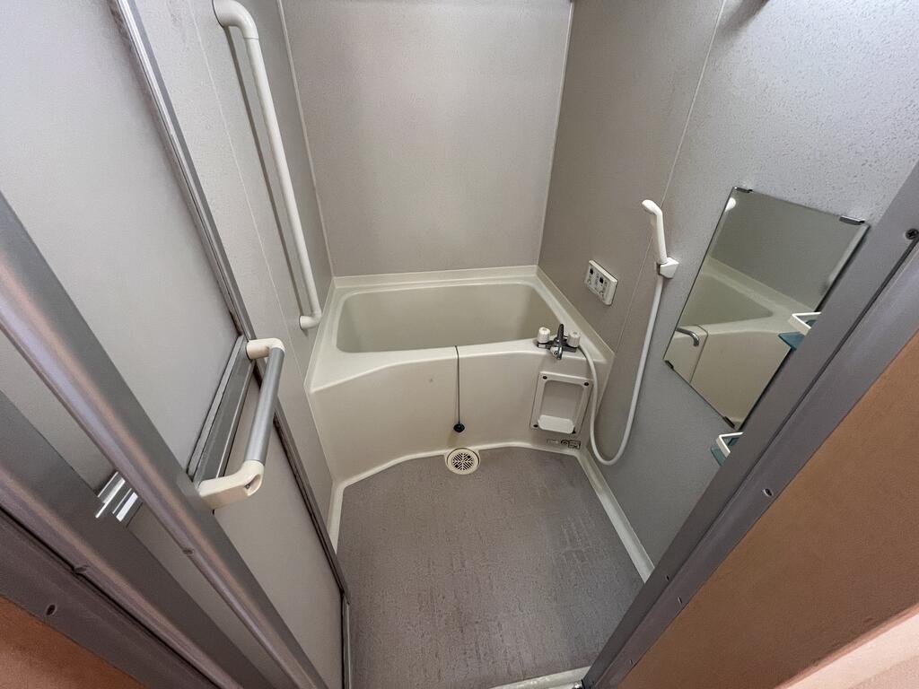 バス・シャワールーム　別室参考写真
