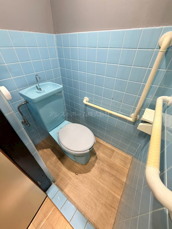 柳之町東戸建のトイレ写真