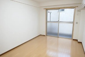 武蔵浦和プラザB Bの居間写真