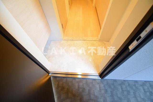 サムティ福島NORTHの玄関写真