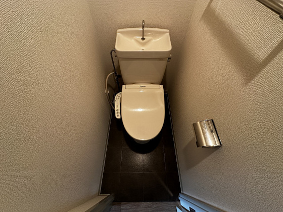トイレ　※別部屋の写真です