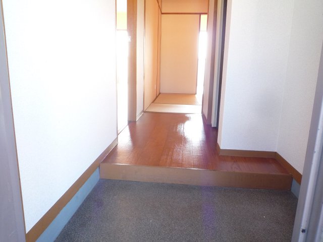 清邦産業ビルの玄関写真