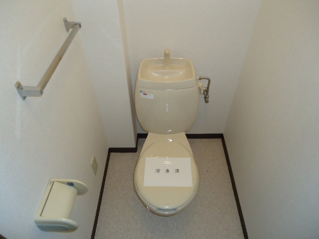 トイレ　ハウスクリーニング済みだから気持ちよく入居できますね