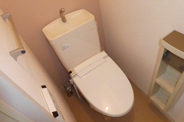ＪＲ山陽本線 倉敷駅 徒歩35分 2階建 築26年のトイレ写真