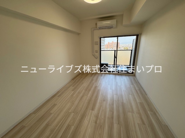 プレサンスネオ大和田ステーションベゼル(プレサンスNEO大和田STATの居間写真