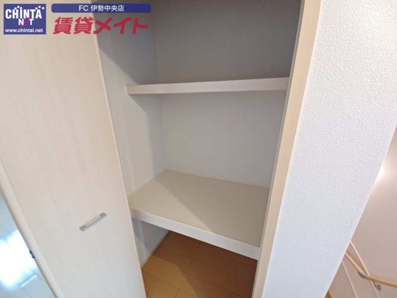 収納　反転タイプ参考写真