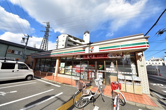 スーパー　ライフ　関目店（スーパー）まで293m
