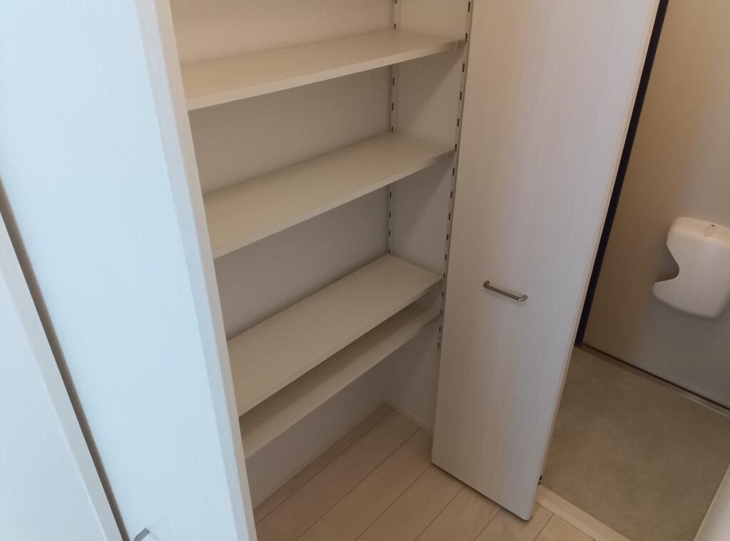 その他　通路収納