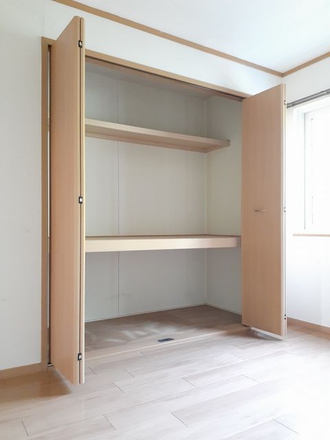 【御前崎市白羽のアパートの収納】