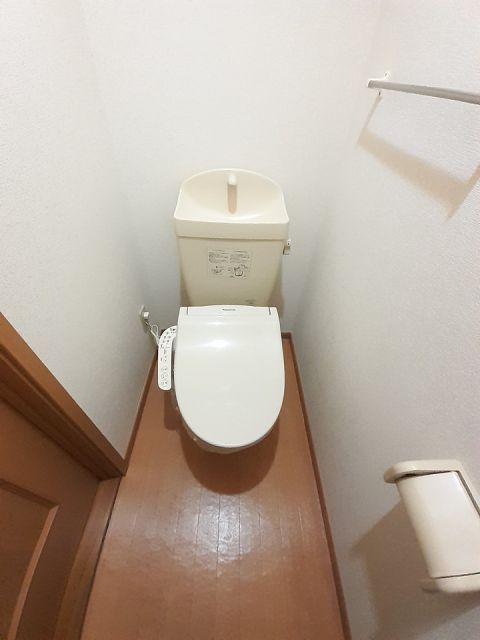【御前崎市白羽のアパートのトイレ】