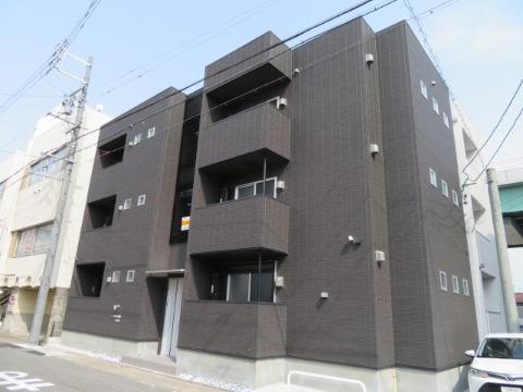 名古屋市熱田区西野町のアパートの建物外観