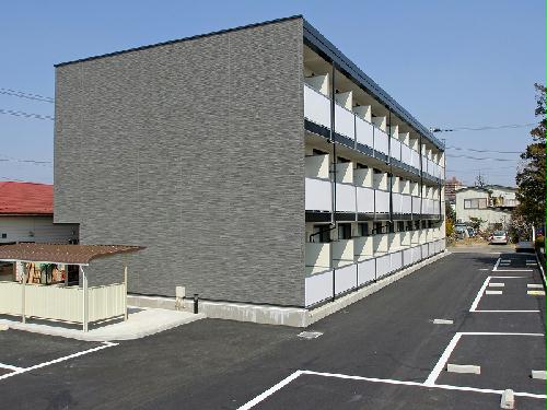 レオパレスグローリー小原田の建物外観