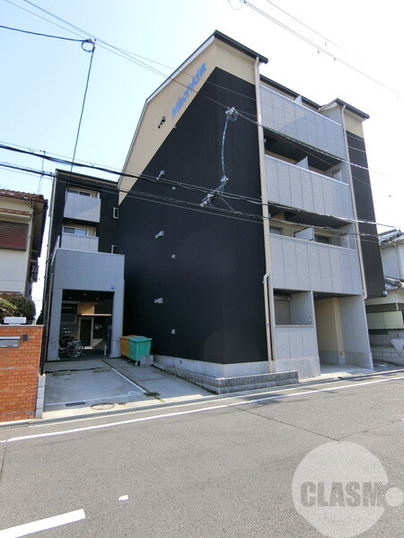 堺市中区深井沢町のマンションの建物外観