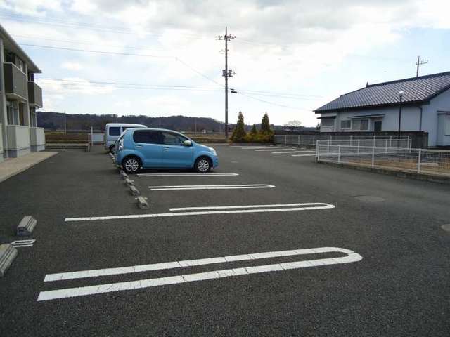 【ハイドランジアの駐車場】