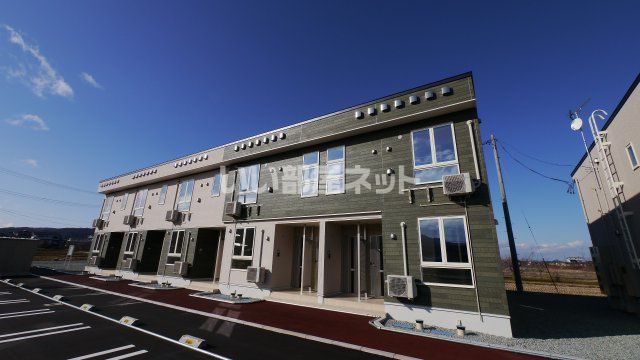 モデルノ　コルソ　矢来Ａの建物外観