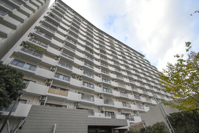 ＵＲ東大島駅前ハイツの建物外観