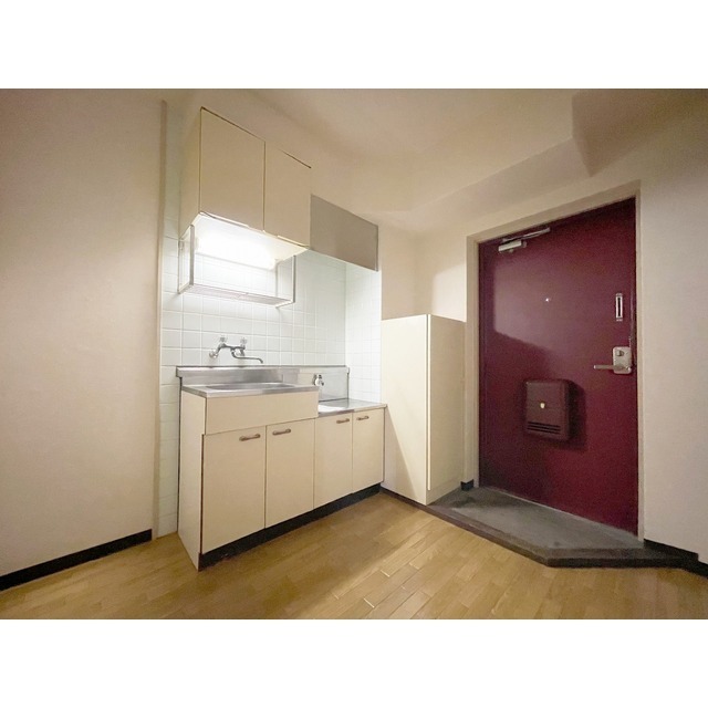 キッチン　上部収納スペース