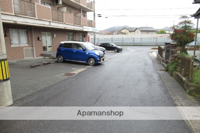 その他　前面道路（その他）まで10m