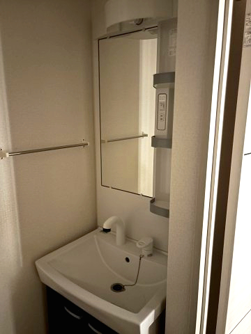 洗面設備　※相違する場合は現況を優先いたします。