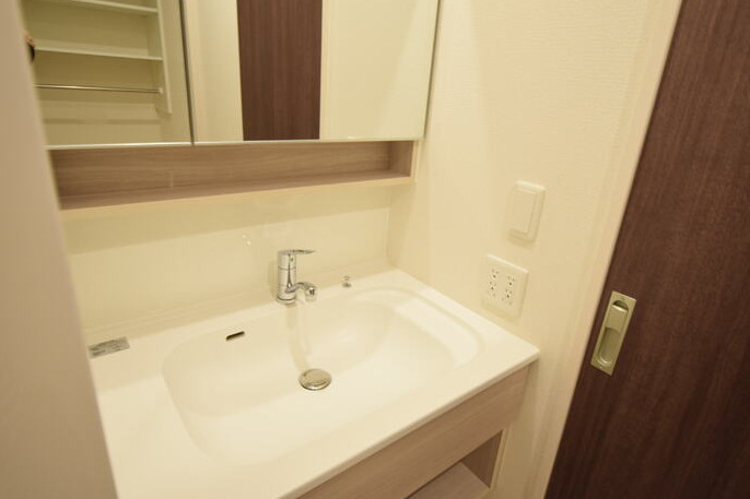 洗面設備　忙しい朝には欠かせない洗面所です