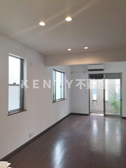 居室・リビング　居間です