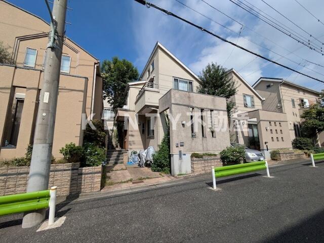 建物外観　落ち着いた雰囲気の外観です