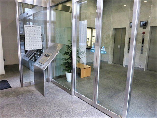 エントランス　エントランス