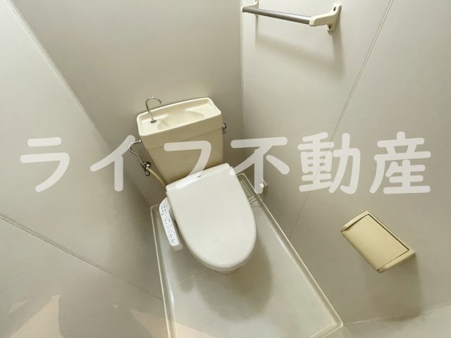 トイレ　清潔感のあるトイレです