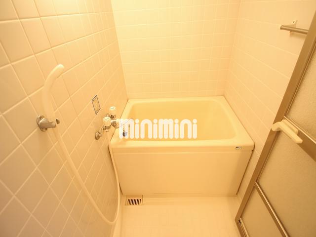 バス・シャワールーム　綺麗なお風呂です