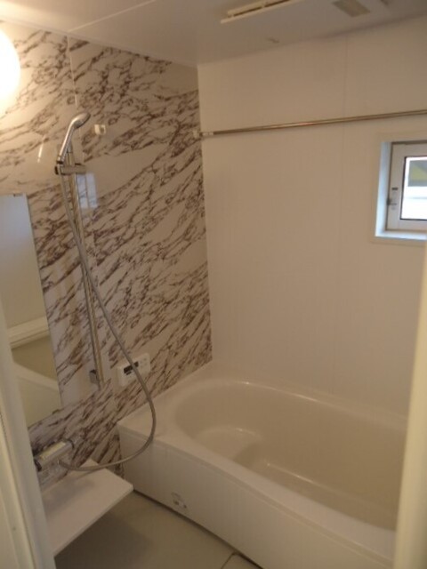 バス・シャワールーム　一坪サイズ浴槽