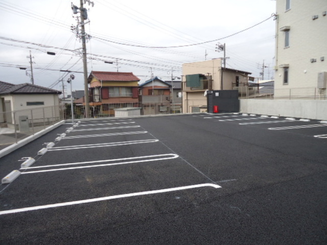 駐車場　駐車場