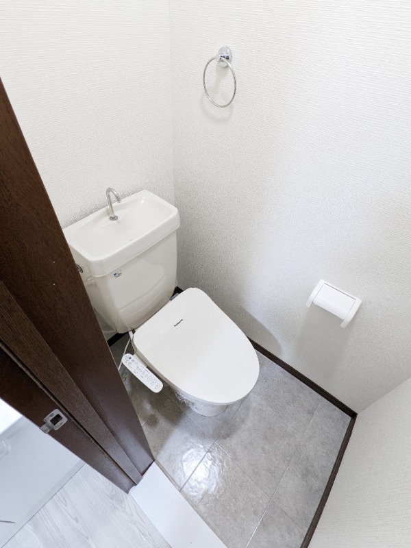 トイレ　図面と現状に相違がある場合には現状を優先