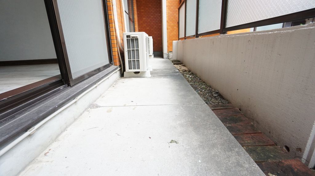 バルコニー　バルコニー