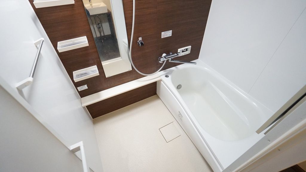 バス・シャワールーム　バス