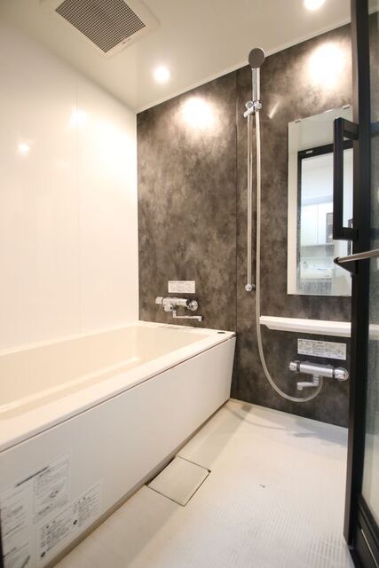 バス・シャワールーム　※別室の参考写真の為、現況優先です。