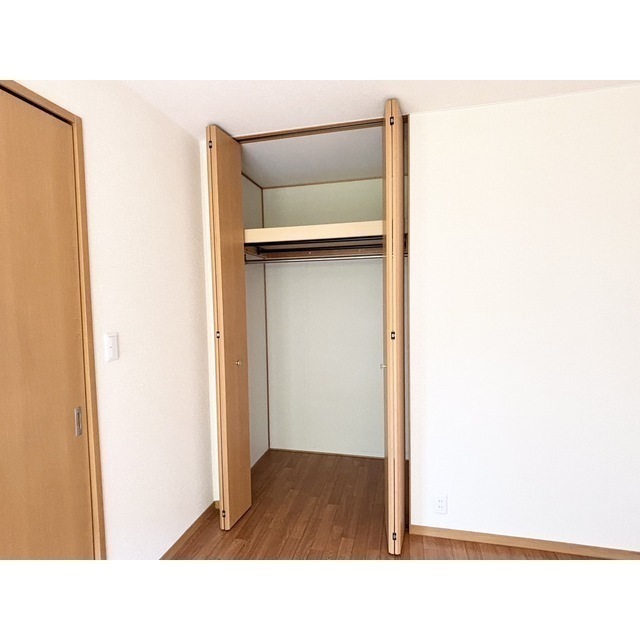 収納　クローゼット（同仕様タイプ・現況優先）