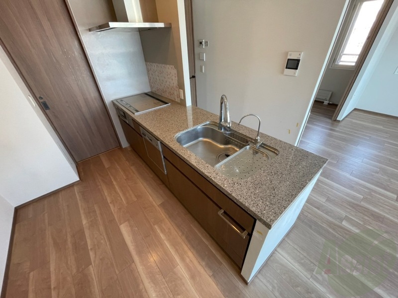 キッチン　キッチンはスペースも広々していて使いやすそうですよ！