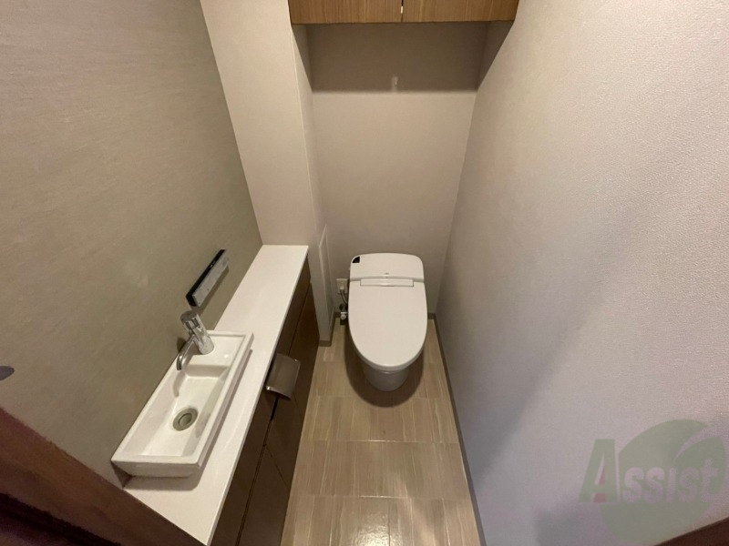 トイレ　トイレです。ウォシュレット付を探している方、おすすめです。