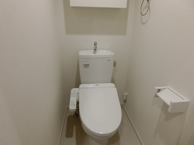 トイレ　同タイプ反転