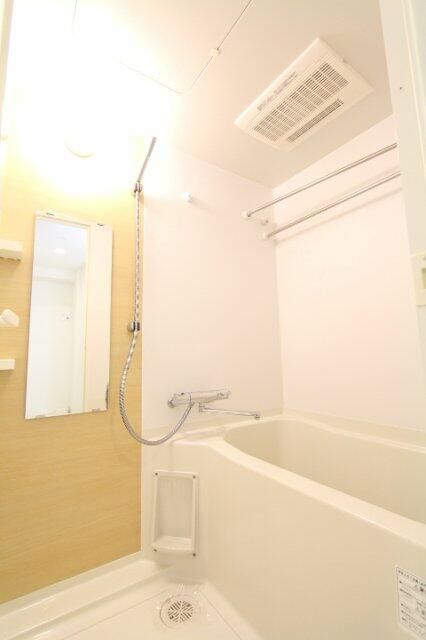 バス・シャワールーム　別部屋参考写真