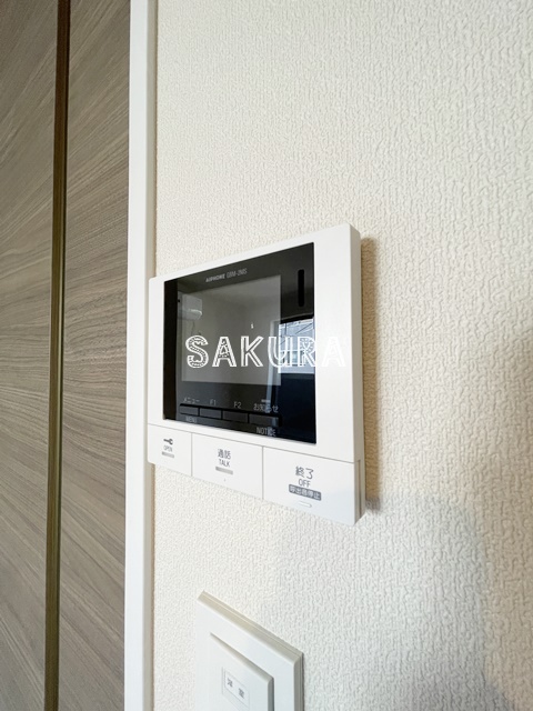 セキュリティ　女性の方でも安心のモニター付きインターフォン♪