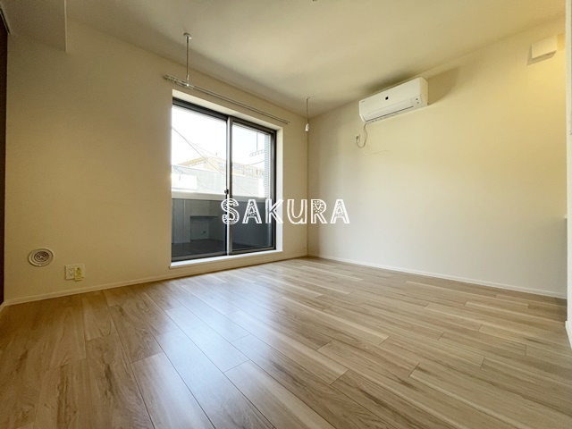 居室・リビング　開放感のあるゆったりとしたお部屋です♪