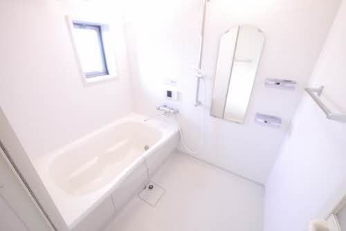 バス・シャワールーム　浴室