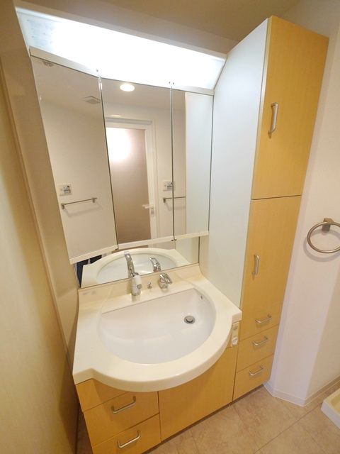 洗面設備　同シリーズ