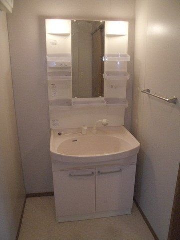 洗面設備　嬉しい独立洗面台