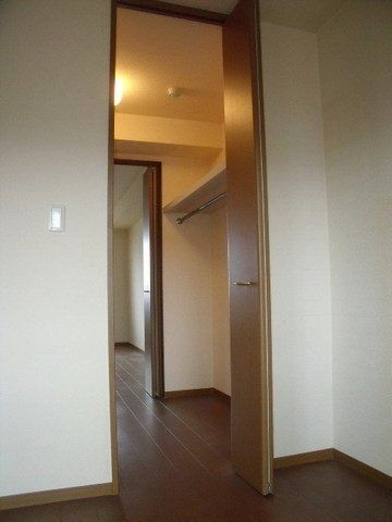 収納　ウォークインクローゼット