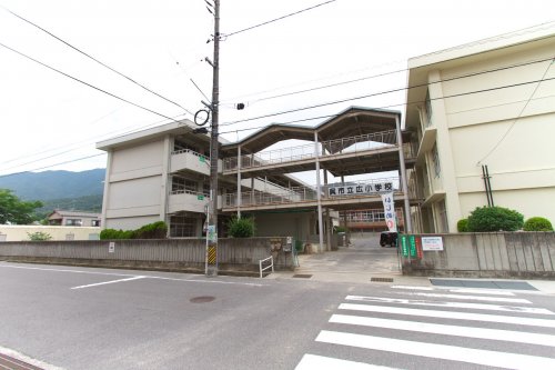 小学校　呉市立広小学校（小学校）まで286m