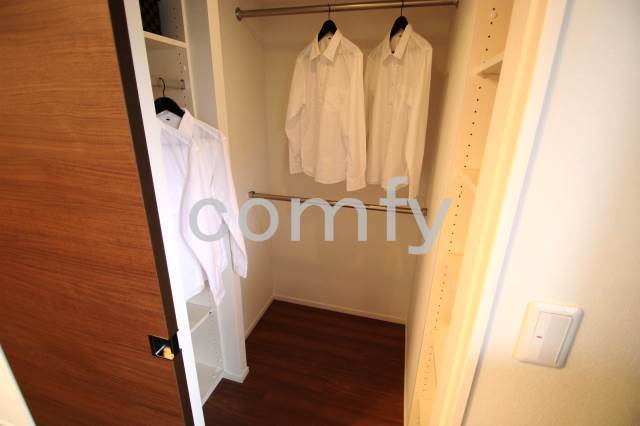 収納　ウォークインクローゼット